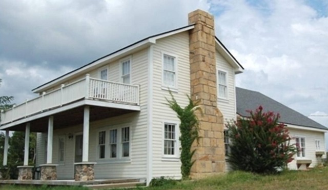 Small Town USA Brings Rest, Relaxation and Great Lake Fun!