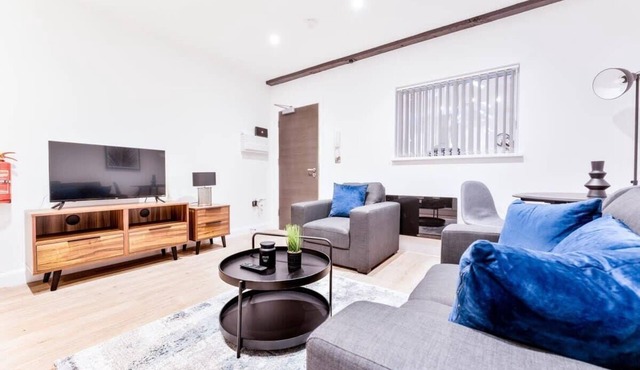 Smart 1 Bed Apartment in Burton-on-Trent