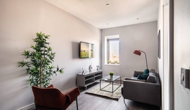 Smart 2 Bed Apartment in Waterloo, Liverpool