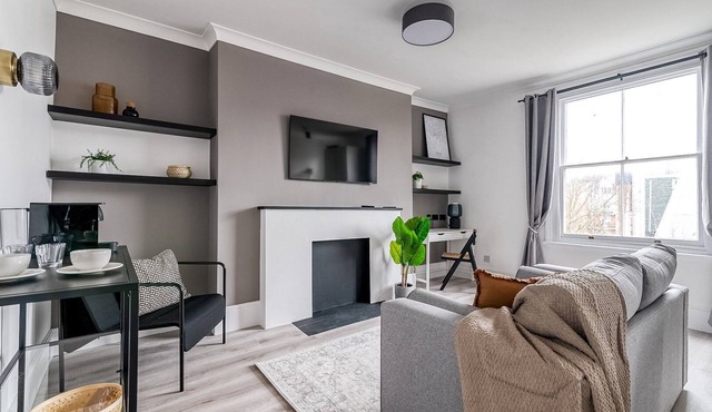 Smart & Cosy Little Venice Apartment