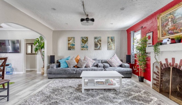 Smart House, treadmill and family friendly
