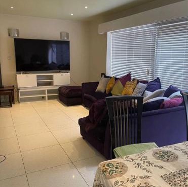 Smart Large Room with disabled facilities Idealy Located near Doncaster - Rotherham -Sheffield