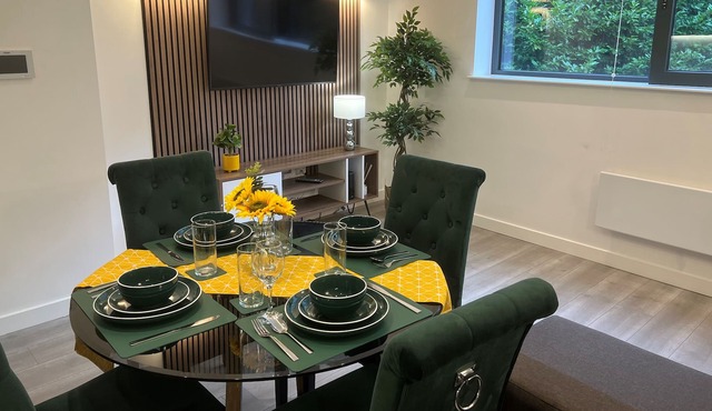 Smart, Secure, 4person Occupancy Apartment With Netflix & Amenities