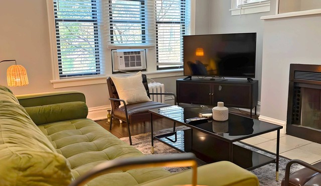 Smart & Stylish 2-Bedroom Unit