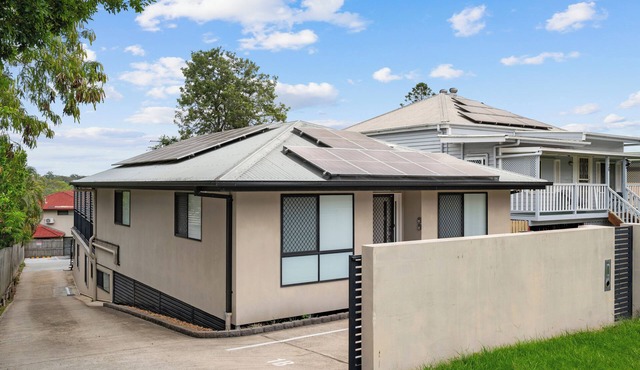 Smart Suites Self Check-in Apartments - 144 Dixon