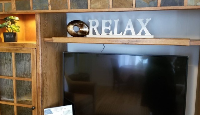 ⭐Smarthouse By Lake Hospital Golf 4KTV BBQ Patio set WD WiFi Keurig Fenced Yard