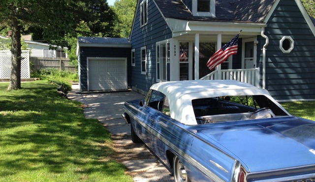 Smartly attired 3 bedroom conveniently close to Lake Huron and State Park