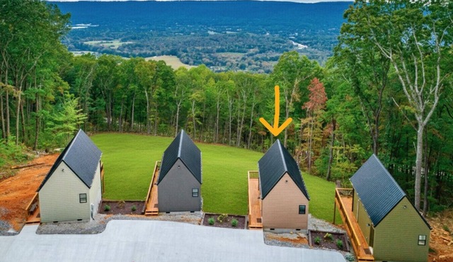 Smash Shack | Pickleball Cabin w/Covered Courts