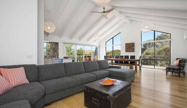 Smith Beach Getaways Beachwood House