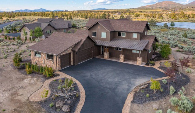 Smith by AvantStay | Magnificent Home Located In The Brasada Ranch Community!