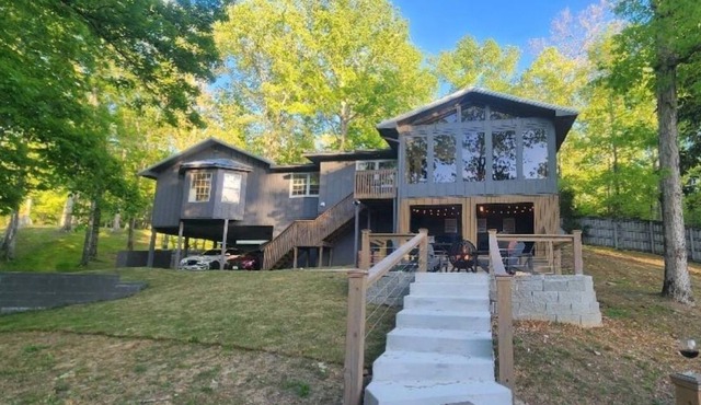 Smith Lake Home - Lake Front on Secluded Slough - Close to Jasper