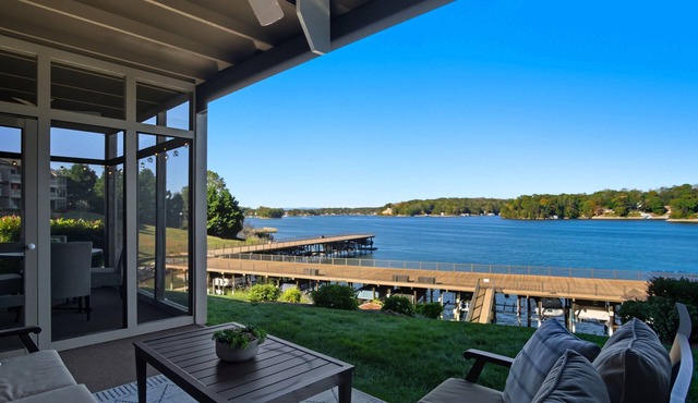 Smith Mountain Lake Condo with Main Channel Views