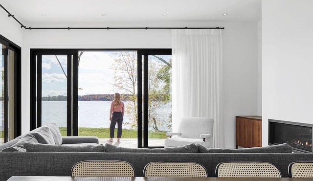 Smith's Bay Waterfront Lake House