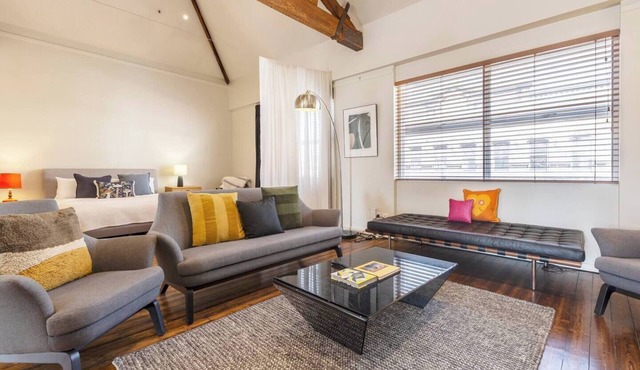 Smith Street Studio Trendy Inner City Balcony Stay