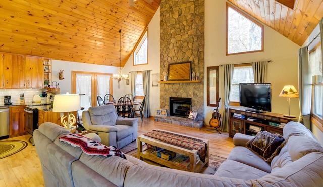 Smoky Mountain Cabin w/Fire Pit: Hike & Fish!
