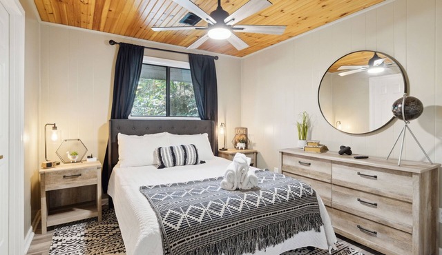 Smoky Ridge View Room A