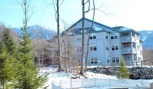 Smugglers Notch with 2 bedrooms - Ski in, ski out