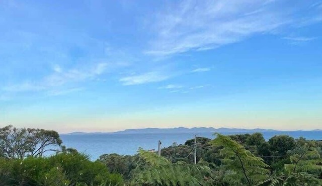 Smugglers Refuge Summ