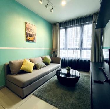 Snazzy Homes at i-City - WiFi TV Box 1 Carpark