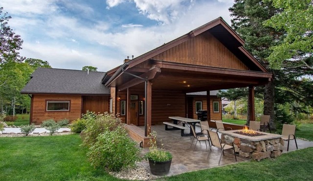 Snow Creek Lodge Summ