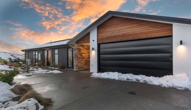 Snow Pine 2 Bedroom Apartment