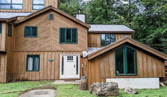 Snowarts- Game room, Fireplace, Close to golf!