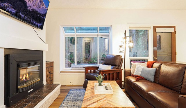 Snowater Resort Condo with Fireplace, Pool, amenities and River access