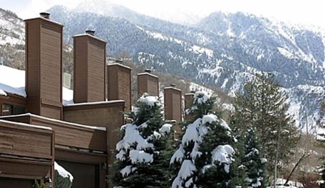 Snowbird/Alta 5 BR - Great Winter Rates- Reserve Your Dates Now!