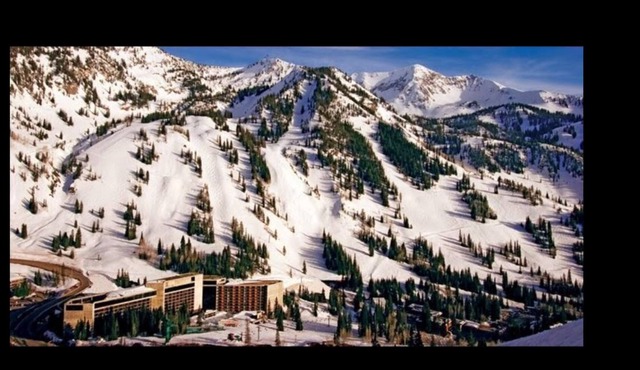 Snowbird Cliff Club Condo Sleeps 10, Hot Tub