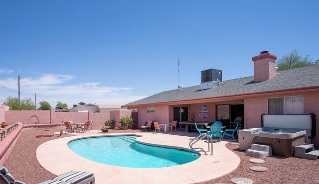 SNOWBIRD DISCNT! MONTHLY&WKLYnWalk LONDON BR/TOWN 4+2 Heat Pool, HTub Cornhole!