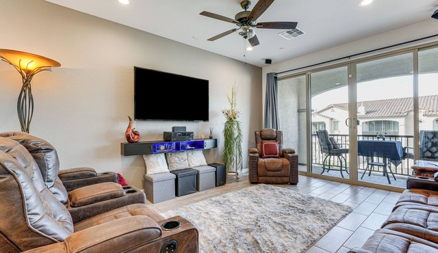 Snowbird Escape w/Pool, 7 Mi to Dtwn Gilbert!