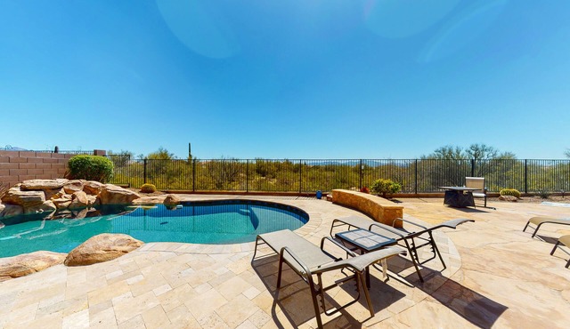 Snowbird-friendly home with fast WiFi, central AC, and private pool