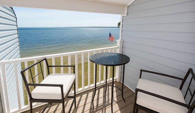 Snowbird Friendly-Shalimar Waterfront |Views of Choctawhatchee Bay |Pool | Close to Bases
