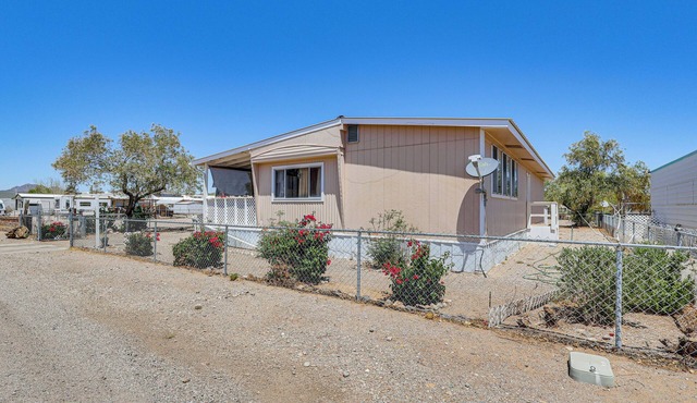 Snowbird Heaven: Rural Quartzite Home Near Hiking