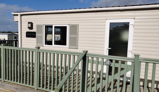 Snowdonia Sunbeach Holiday Sea and Mountain view