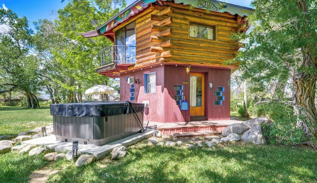 'Snowflake Cabin' - Mins to Cody & Red Lodge!