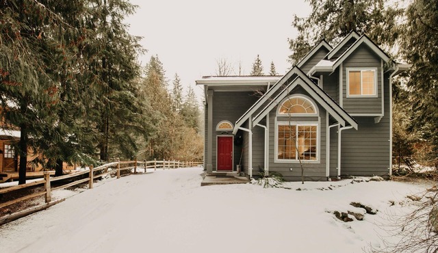 Snowline Cabin #62 - Hot Tub - WiFi - Pets OK