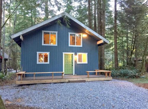 Snowline Cabin 66 - Hot Tub - Wi-Fi - 3 Bedroom - Sleeps 10