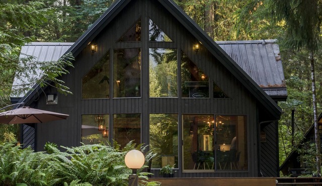 Snowline community, closest lodging to Mt. Baker