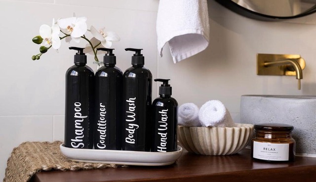 Snowline - Ultimate Getaway, Pool, Sleeps 16