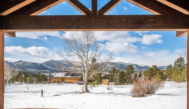 Snowline Vista Lodge – Pet-Friendly, Panoramic Mountain Views – 20-NCD0228