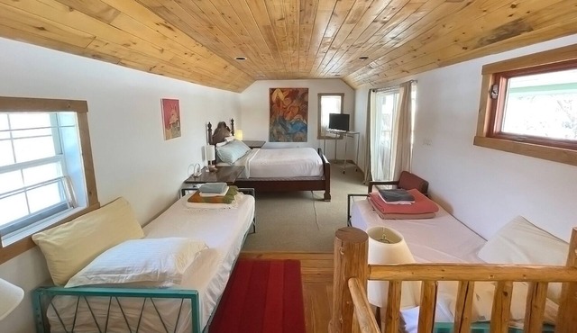 SnowMansion Taos Adventure Lodge