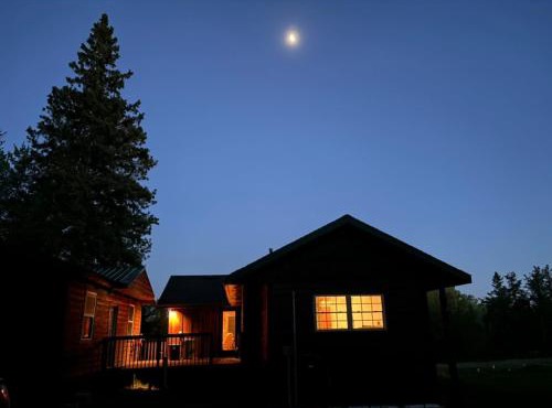 Snowmobile, ATV, Horseback Riding Haven with Quick Trail Access & Games & Entertainment Room