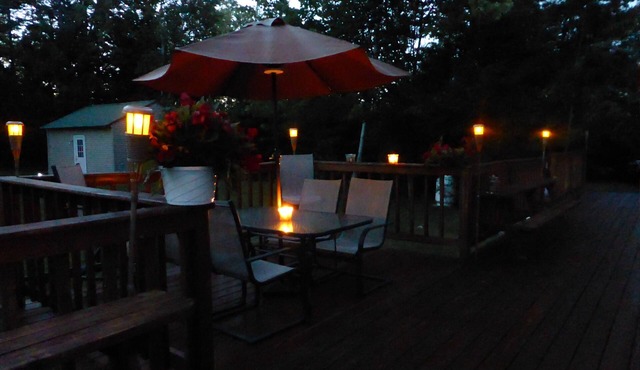 Snowmobile I.T.S. 86 from the house. Great place for group sledcation,