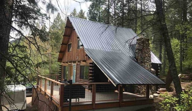 Snowmobile in and out trail access 1/4 mile