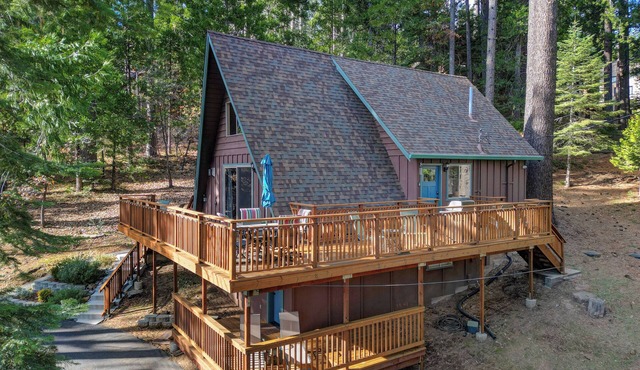 SNOWPLOW SERVICE INCLUDED FOR THE 2025-2026 WINTER SEASON!