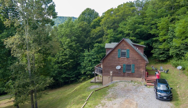 SNOWSHOE, WV Convenient, Affordable, Mtn Views, Pet Friendly
