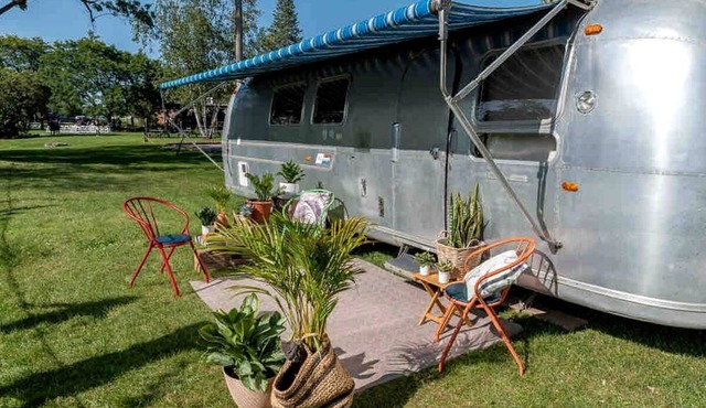 Snug Airstream for Weekend Getaways from Toronto
