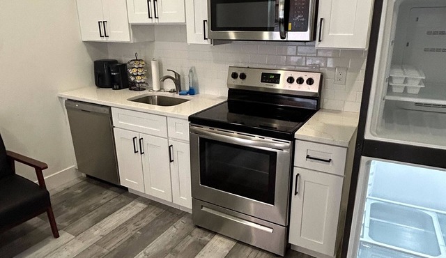 Snug Apt - Sleeps 3