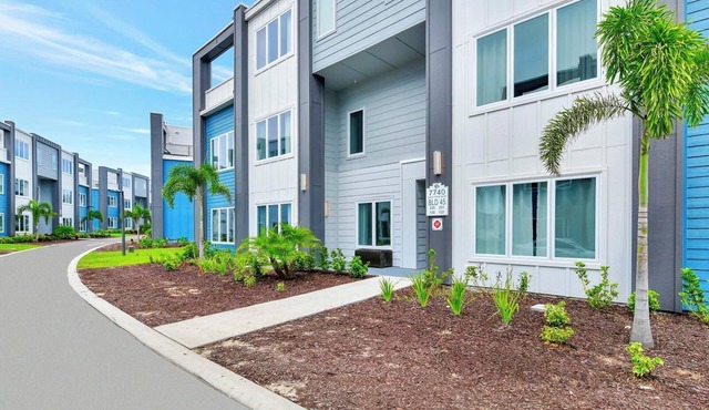 Snug Condo near Disney with Resort & Waterpark Access - B45-237